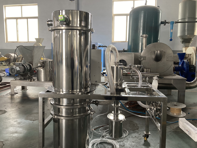 寧波某大學納米二氧化鈦團聚體解聚打散設(shè)備-MQP圓盤式氣流粉碎機
